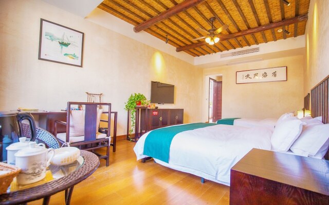 Wuzhen Ziye Musu Inn