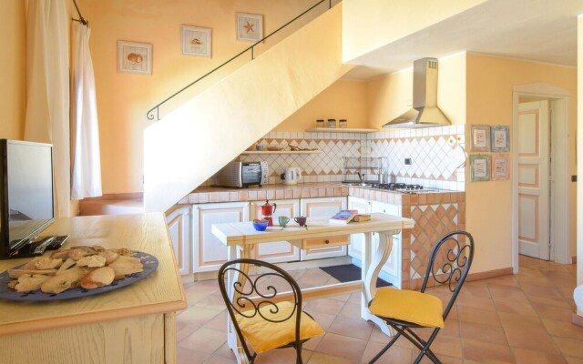 Stunning Home in Capo D'orso - Palau With 3 Bedrooms