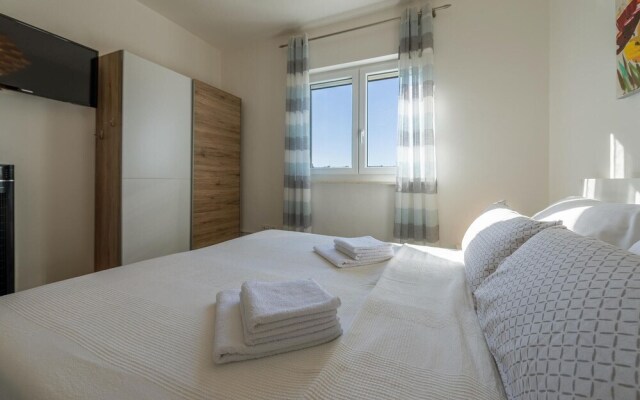 Nice Apartment in Vir With 2 Bedrooms and Wifi