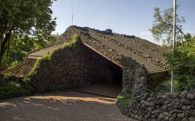 Ngorongoro Serena Safari Lodge