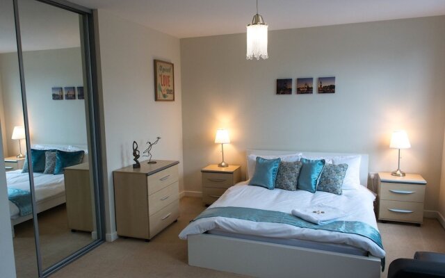 Royal Limehouse Apartment