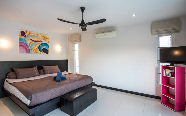 Modern Elegance 3BR Pool Villa Marine