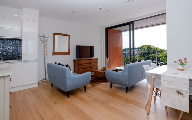 Ivory Newmarket Top Level Modern 2 Bd Apt – Guest Rooms – Auckland