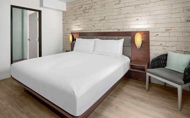 The Fin Hotel, Tapestry Collection by Hilton