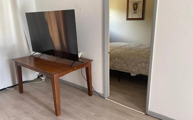 Legend Motel
