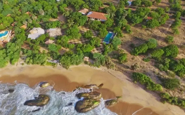 Nikara Luxury Beach House