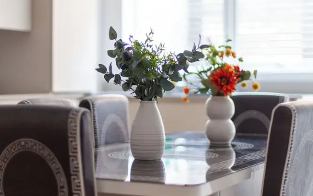 Stunning 5 Bedroom Retreat London