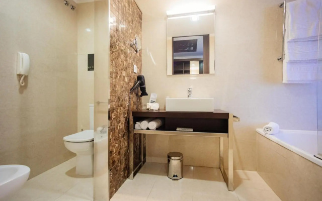 Axis Porto Business & Spa Hotel