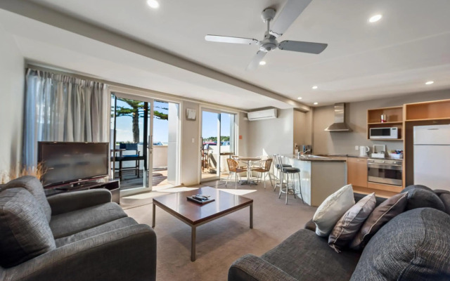 The Pavilions Beachfront Apartments