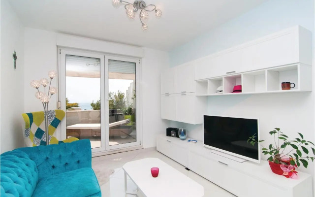 Apartment Split with Sea View 04