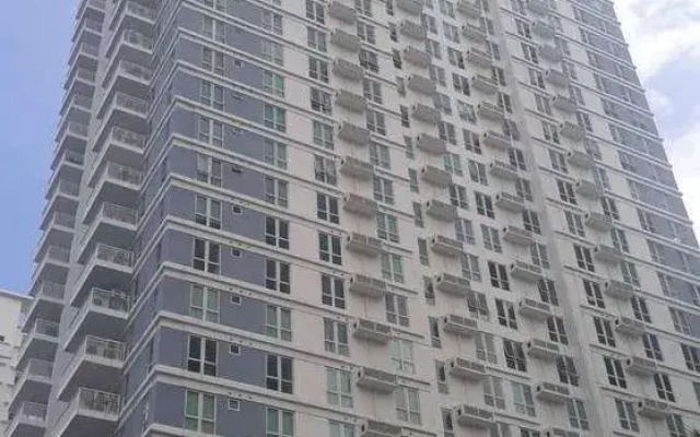 Solinea Tower 1