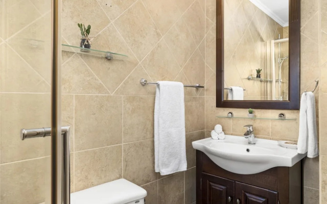 2br3ba Townhome Gold Coast Pool Tennis Gym