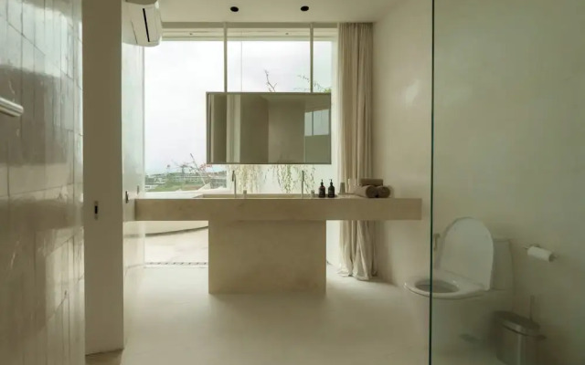 Lux Retreat 4BR Ocean Villa in Uluwatu