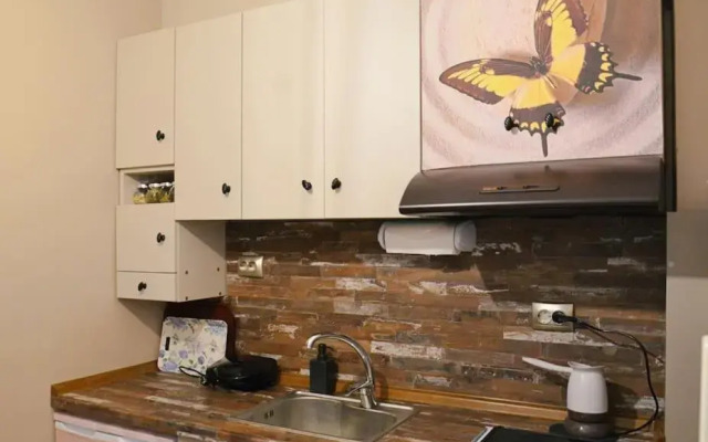 Cozy studio, 1min from Kamara
