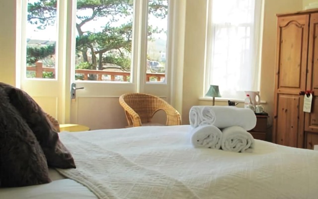 The Woodlands Hotel - Guest house