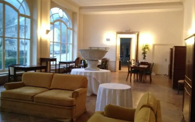 Acacias Apparts Hotel