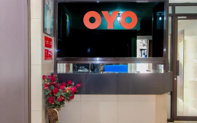OYO 89851 Leila Hotel