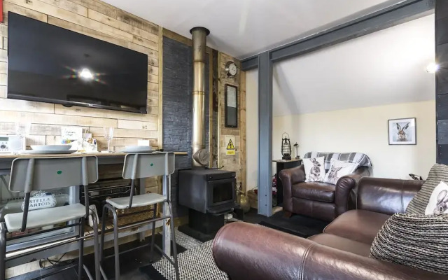 Holey Moley Lodge - 2 Bedroom