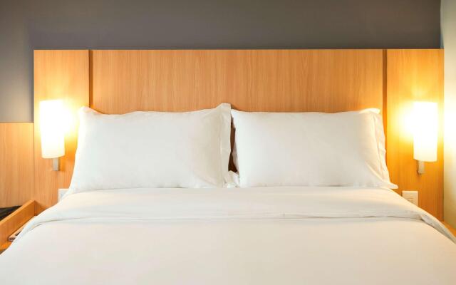Ibis Joinville