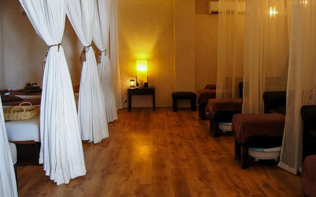 The Tides Hotel Boracay