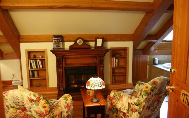 Sacred Clay Inn