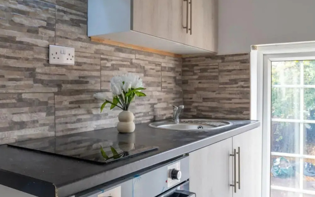 Charming 1-bed Studio13 in Coventry