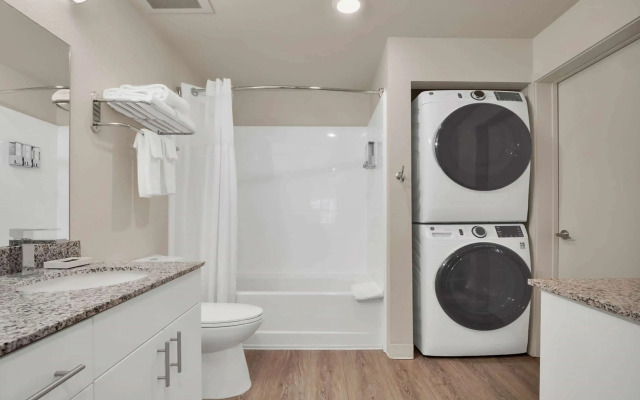 WaterWalk Extended Stay by Wyndham Charlotte - Arrowood