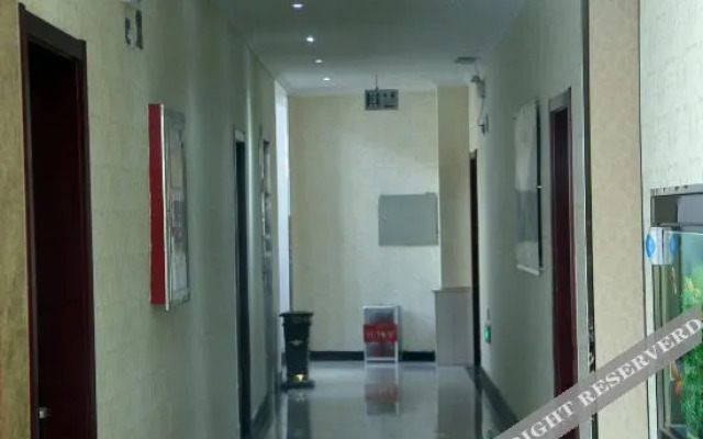 Yanggu Jinxi Business Hotel