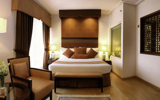Park Lane Hotel