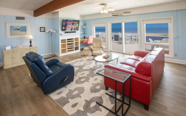 Ocean Commotion - 7 Br Home