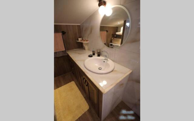 Alexander Suite Home