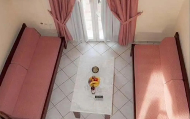 Room in Apartment - L'eremo Luxury Messonete