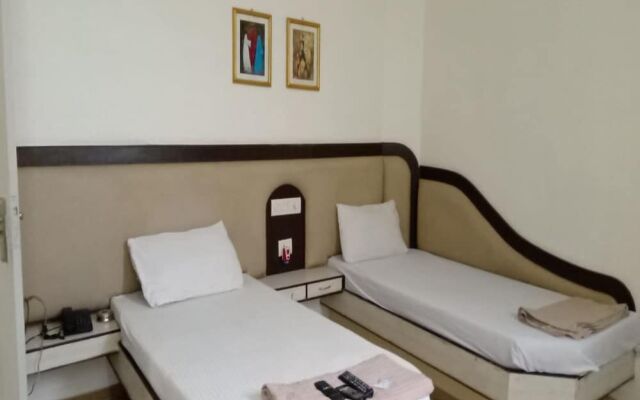 Hotel Harsh Regency