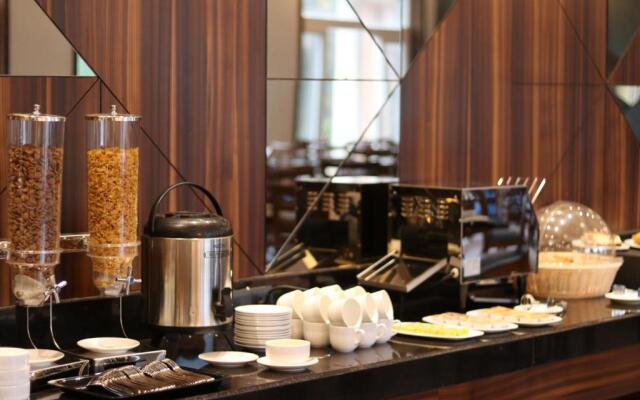 7 Apple Resort Lonavala