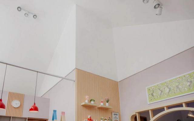 Urbanview Livy House Blitar