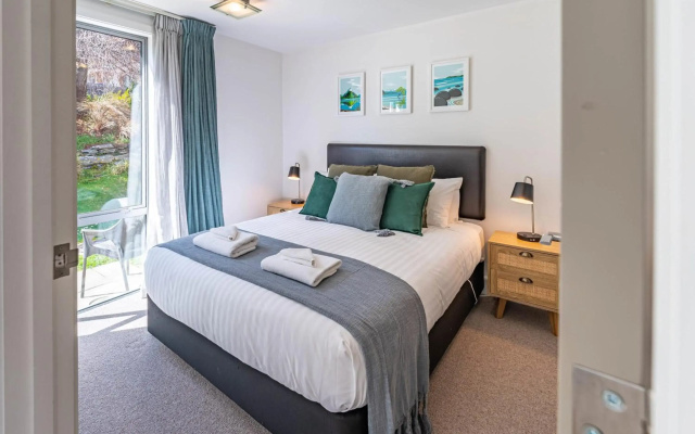 Central Luxury Apartment 114