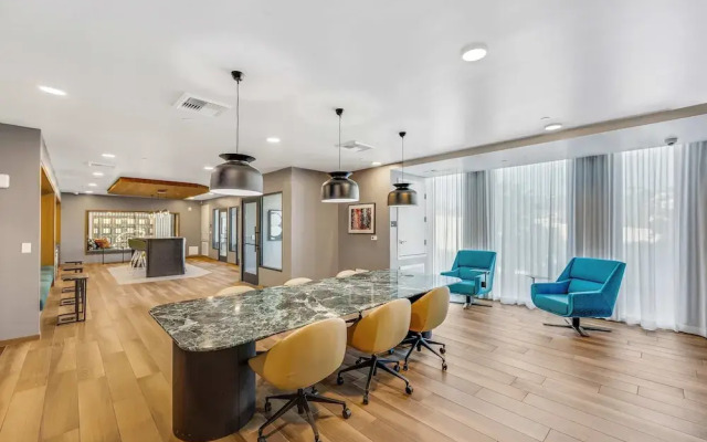 Luxury 2BR by Oneluxstay