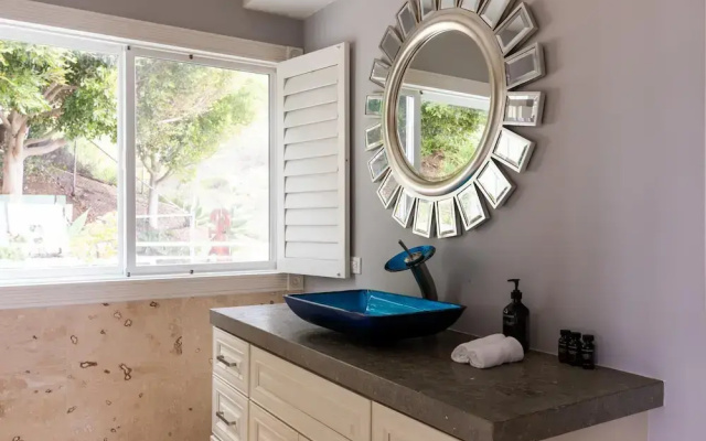 Sea Star by AvantStay | Gold Medal Olympian's Malibu Estate | Pool, Spa & Views