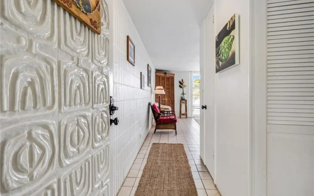 Luxury Oceanview Punaluu Condo