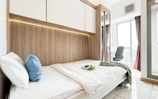 Modern Living Studio Room Apartment M-Town Residence
