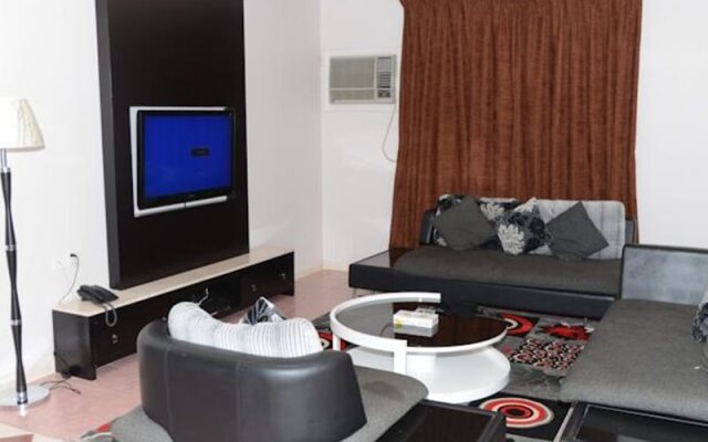 Apartment Al Janaderia 1