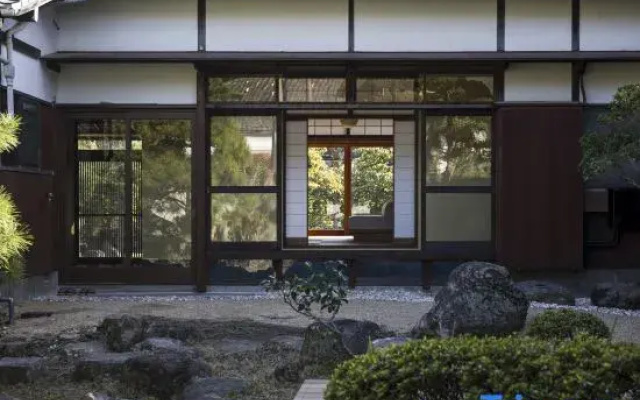 Oyashiki Stay Ko - A retreat on island time.