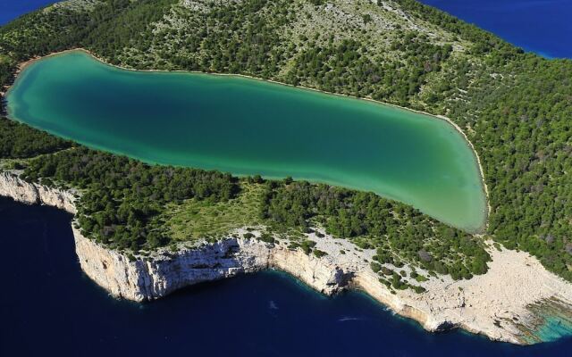 Spacious Apartment in Zadar With Private Terrace