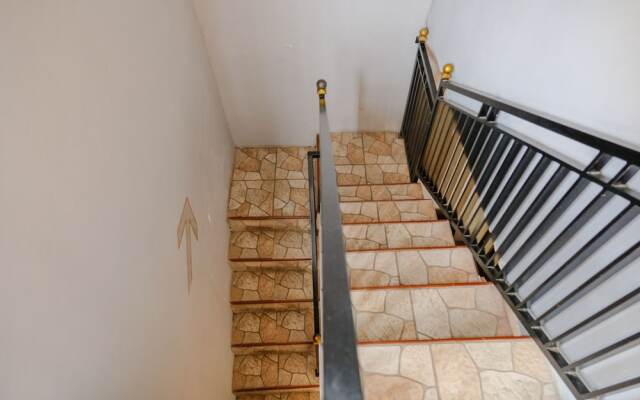 Spot On 2368 Dahlia Homestay Family Residence