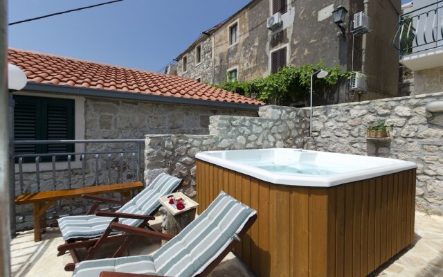 House Jasna