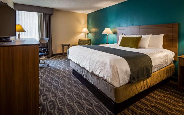 Best Western Plus Yadkin Valley Inn & Suites