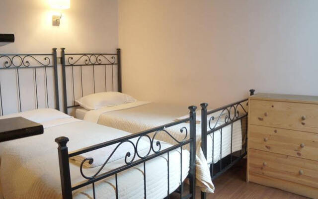 Overseas 2 Guest House