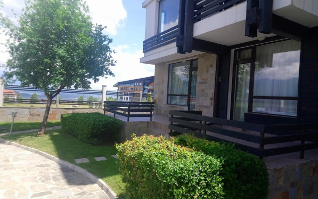 Studio L006 in Aspen Golf