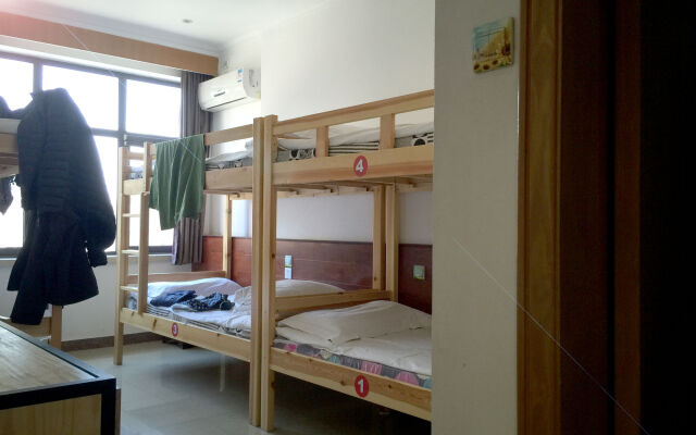 365 inn - Hostel