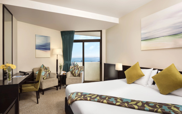 JA Beach Hotel, Dubai